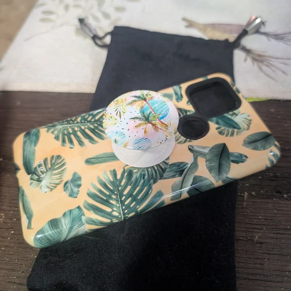 Burga Tropical Leaf Phone Case - Green and Yellow - Picture 7 of 7